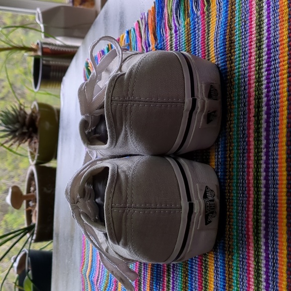 Women's classic Vans size 7 sneakers grey - Picture 2 of 4